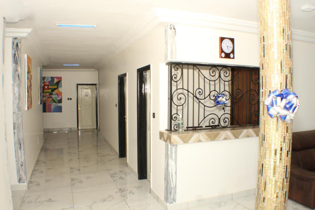 Royal Blue Guest House & Bar Λομέ Εξωτερικό φωτογραφία