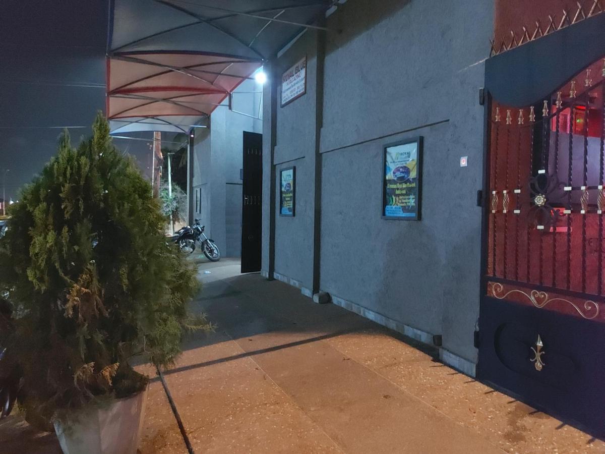 Royal Blue Guest House & Bar Λομέ Εξωτερικό φωτογραφία